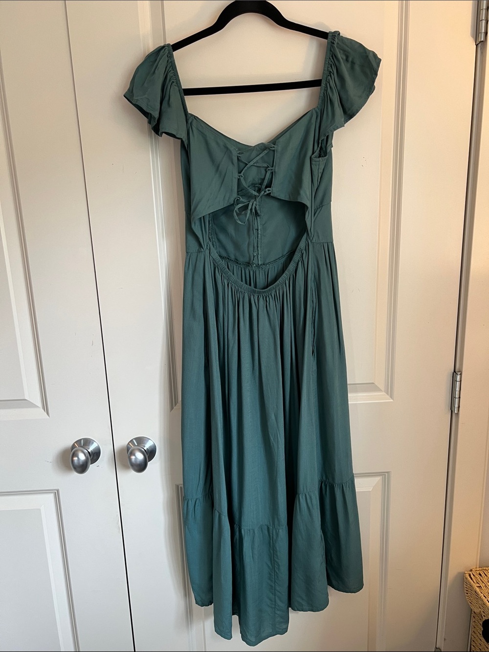 Hollister Lace Back Midi Dress - Picture 5 of 8
